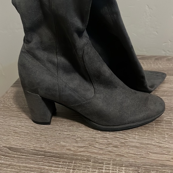 Marc Fisher over the knee boots - Picture 3 of 10